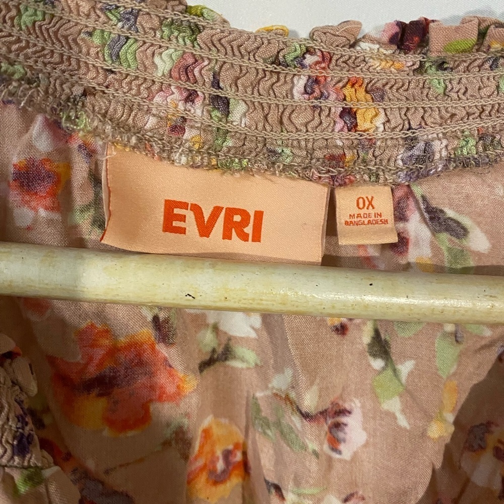 EVRI Multicolor Floral Blouse - Picture 3 of 3